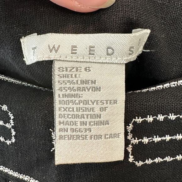 TWEEDS | Black Linen Blend Skirt Embroidered Boho A-Line Floral Detail | Size 6 - Picture 4 of 5